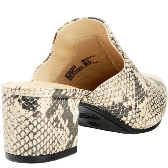 TIME AND TRU SNEAKING BLOCK HEEL PLATFORM MULE SHOE - Picture 16 of 16